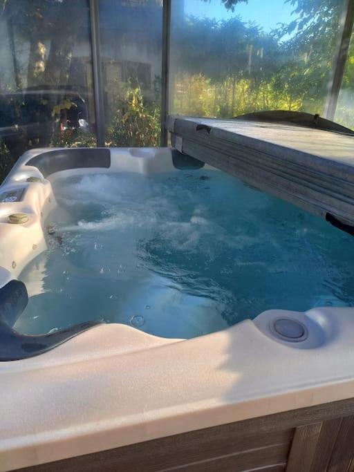 Bas De Villa, 2 Terrasses, Piscine, Spa, Sauna... Neffes Eksteriør billede